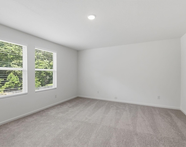 15052 Ronan Drive - Photo Thumbnail 13