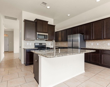 23607 Legano Drive - Photo Thumbnail 20