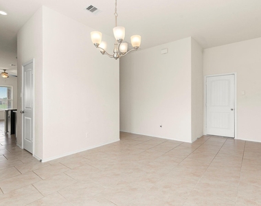 23607 Legano Drive - Photo Thumbnail 11