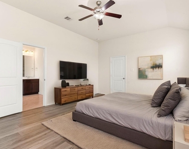 23607 Legano Drive - Photo Thumbnail 29
