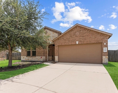 23607 Legano Drive - Photo Thumbnail 42