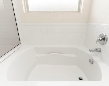 23607 Legano Drive - Photo Thumbnail 31