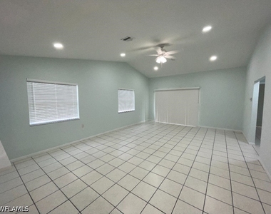 9044 Tangelo Boulevard - Photo Thumbnail 2