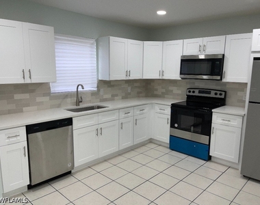 9044 Tangelo Boulevard - Photo Thumbnail 1