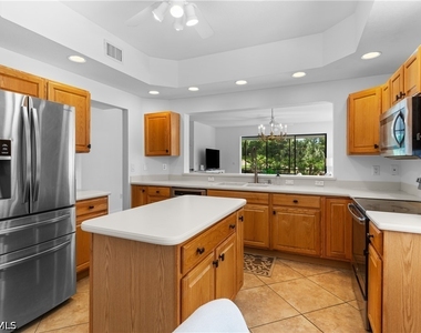 5805 Grande Reserve Way - Photo Thumbnail 14