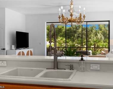 5805 Grande Reserve Way - Photo Thumbnail 11