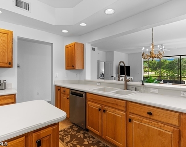 5805 Grande Reserve Way - Photo Thumbnail 12