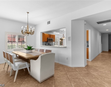 5805 Grande Reserve Way - Photo Thumbnail 8