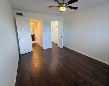 190 Turtle Lake Court - Photo Thumbnail 8