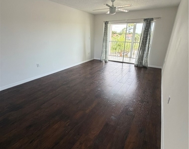 190 Turtle Lake Court - Photo Thumbnail 5