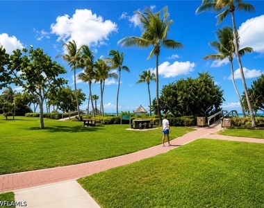 1200 Gulf Shore Boulevard N - Photo Thumbnail 28
