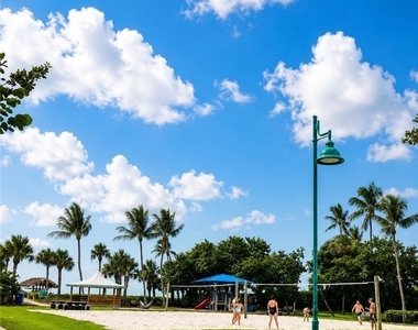 1200 Gulf Shore Boulevard N - Photo Thumbnail 30