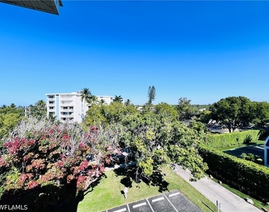 1200 Gulf Shore Boulevard N - Photo Thumbnail 21