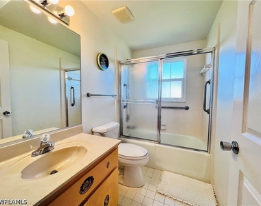 1200 Gulf Shore Boulevard N - Photo Thumbnail 22
