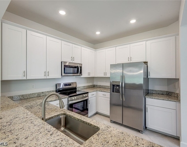 14159 Gardeners Way - Photo Thumbnail 6