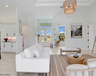 138 Greenbrier Street - Photo Thumbnail 9