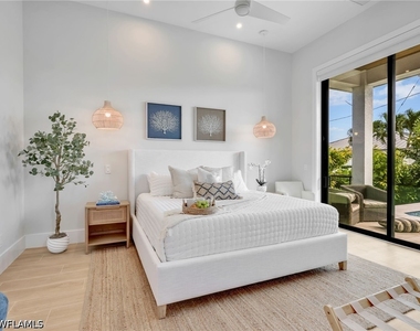 685 6th Avenue - Photo Thumbnail 14
