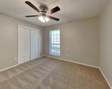 1920 Crooked Creek Lane - Photo Thumbnail 13