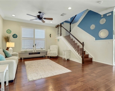 3402 Tigris Lane - Photo Thumbnail 7