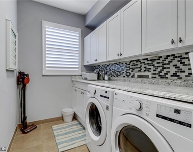 3402 Tigris Lane - Photo Thumbnail 25