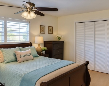 633 Palm View Drive - Photo Thumbnail 7