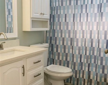 633 Palm View Drive - Photo Thumbnail 9