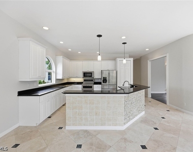 25820 Creekbend Drive - Photo Thumbnail 9