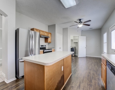 12415 Silversmine Drive - Photo Thumbnail 11