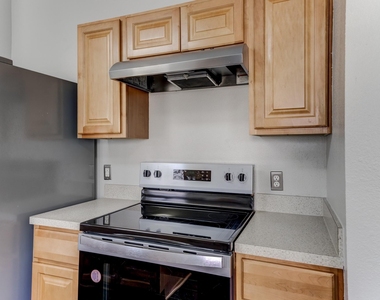 12415 Silversmine Drive - Photo Thumbnail 15