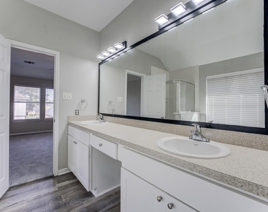 12415 Silversmine Drive - Photo Thumbnail 23