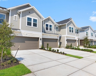 3015 Dovedale Street - Photo Thumbnail 2