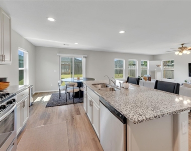 2147 Twisted Cedar Court - Photo Thumbnail 10