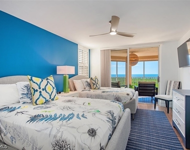 6585 Nicholas Boulevard - Photo Thumbnail 8