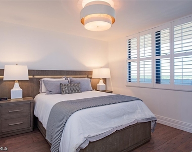 6585 Nicholas Boulevard - Photo Thumbnail 6