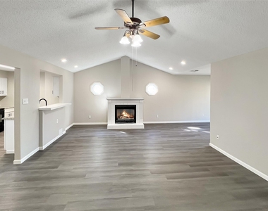 15018 Cypress Green Drive - Photo Thumbnail 3