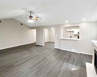 15018 Cypress Green Drive - Photo Thumbnail 2