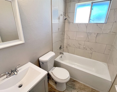 15018 Cypress Green Drive - Photo Thumbnail 18