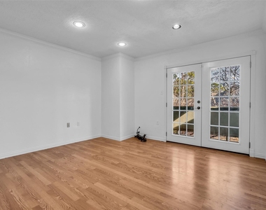2800 Jeanetta Street - Photo Thumbnail 9