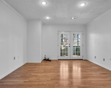 2800 Jeanetta Street - Photo Thumbnail 8