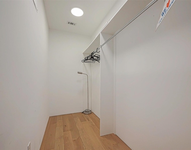 3513 Bell Street - Photo Thumbnail 8