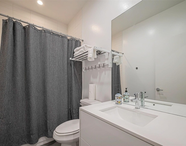 3513 Bell Street - Photo Thumbnail 10