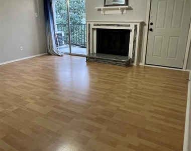 18519 Egret Bay Boulevard - Photo Thumbnail 4