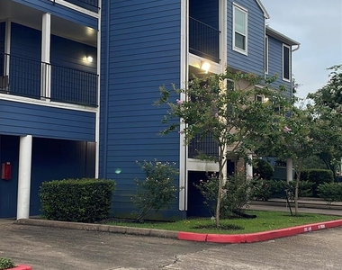 18519 Egret Bay Boulevard - Photo Thumbnail 12