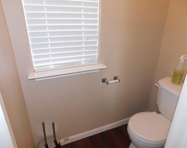 2710 Grants Lake Boulevard - Photo Thumbnail 11