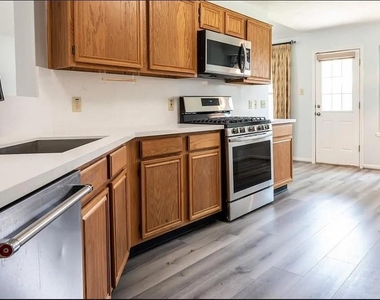 4317 Plover Drive Drive - Photo Thumbnail 8