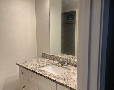 310 West Watson St  Unit A - Photo Thumbnail 12