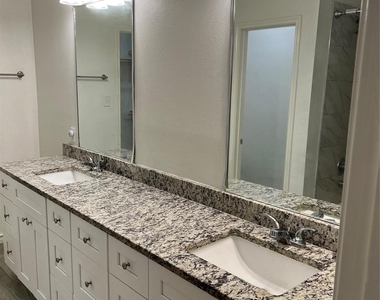 310 West Watson St  Unit A - Photo Thumbnail 5
