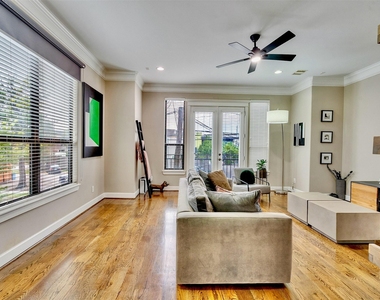 1206 W 14th Street - Photo Thumbnail 16
