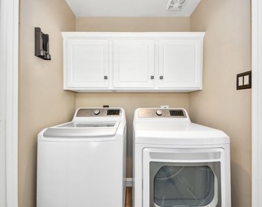 710 Jackson Hill Street - Photo Thumbnail 20