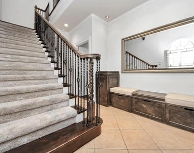 710 Jackson Hill Street - Photo Thumbnail 3